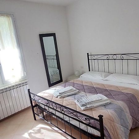 Appartamenti Enrica 모네글리아 외부 사진